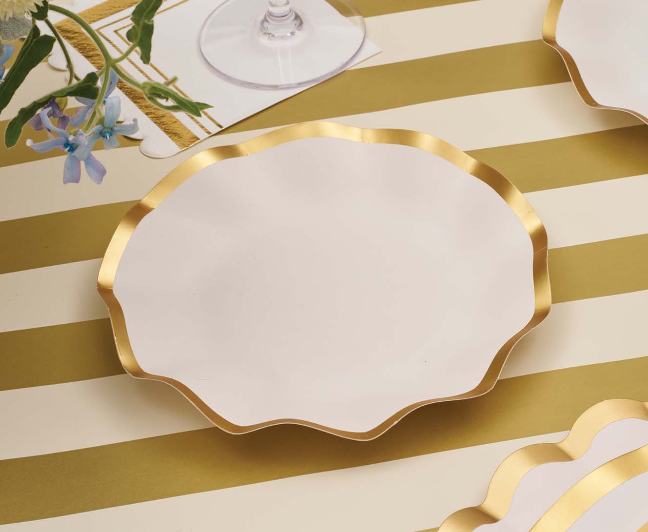 Everyday White Wavy Appetizer/Dessert Bowls