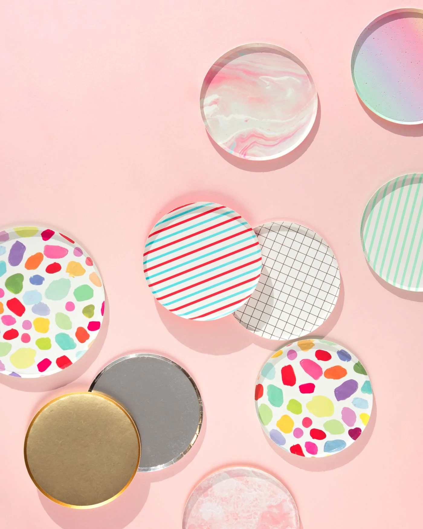 Oh Happy Day Party Shop Small Low Rim Plates: Silver
